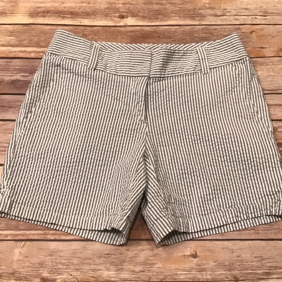 LOFT Pants - LOFT Seersucker Shorts